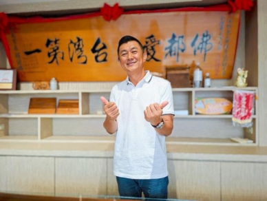 「鹹甜引路臺南味」逆境重生、受佛引領「佛都愛玉」天然手洗愛玉與傳統仙草打響品牌名店