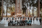2021阿里山神木下婚禮  15對新人接受神木的祝福  首見金婚夫婦二代青年回「嘉」！