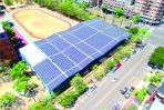 市長盧秀燕推太陽光電球場  中市惠文國小球場啟用