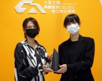 工業局「放視大賞」大賽，大葉陳子琳（左）和賴昀妮（右）兩位同學獲優選獎和5000元獎金。（照片大葉提供）
