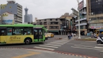 中市府交通局連5天稽查  7輛公車未停讓行人依規嚴懲