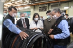 總統蔡英文參訪建大輪胎。（照片縣府提供）