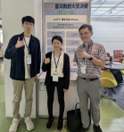 大葉陳郁文教授指導研究生陳至楷、陳筳燁，拿到「台灣數創大賞」佳作殊榮。（照片大葉提供）