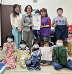 高雄女子監獄收容人手作童裝為弱勢孩童添新衣過新年