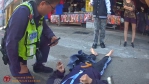 男體力不支倒地腳踝受傷    東信警查知住處安然送返