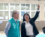 教育部長鄭英耀訪視嘉義市校園 立委王美惠協助學校爭取改善經費