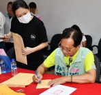 轉換跑道,林世賢完成縣議員登記。(照片團隊提供)